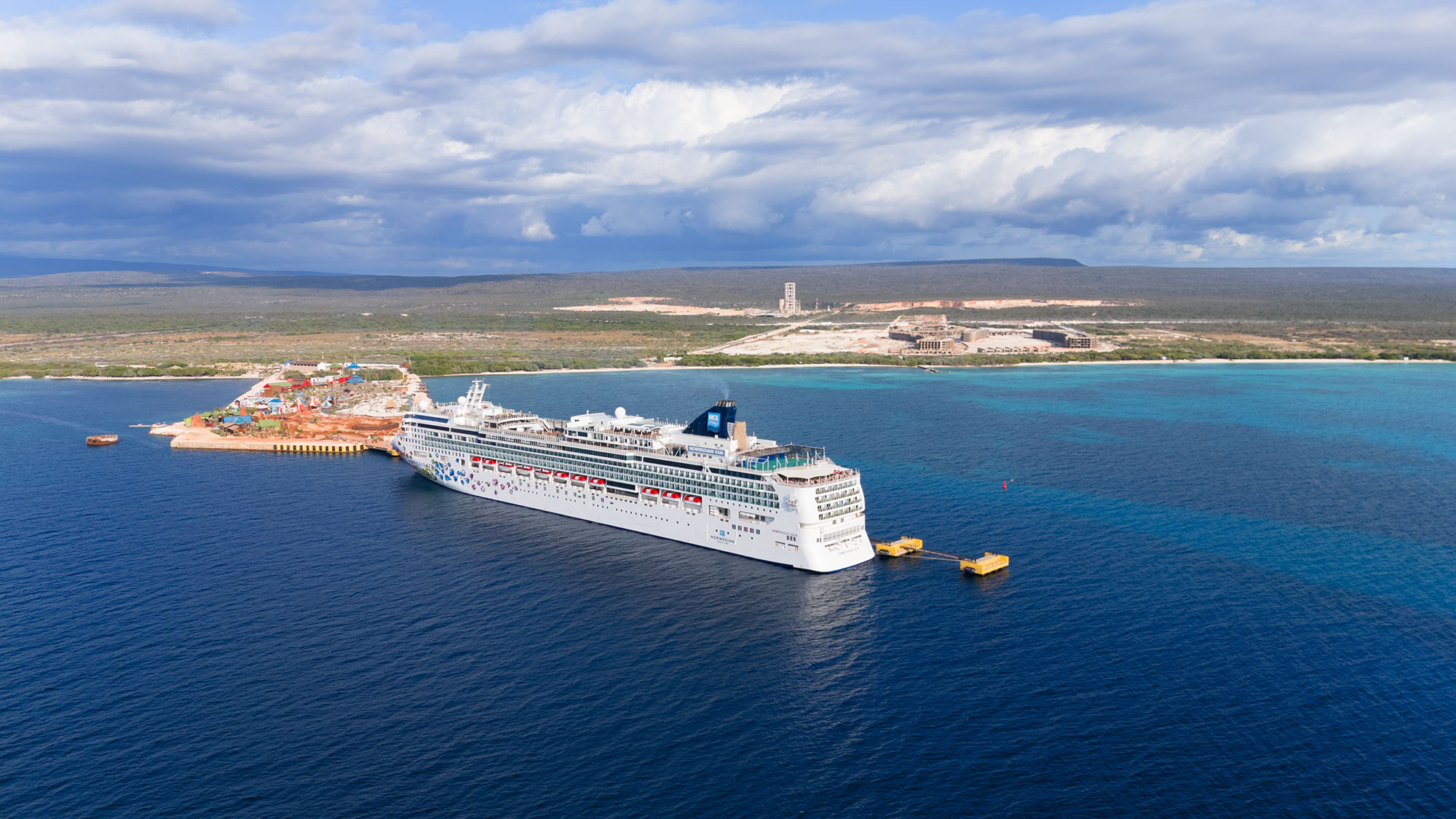 ¡NCL Gem llega a Port Cabo Rojo!