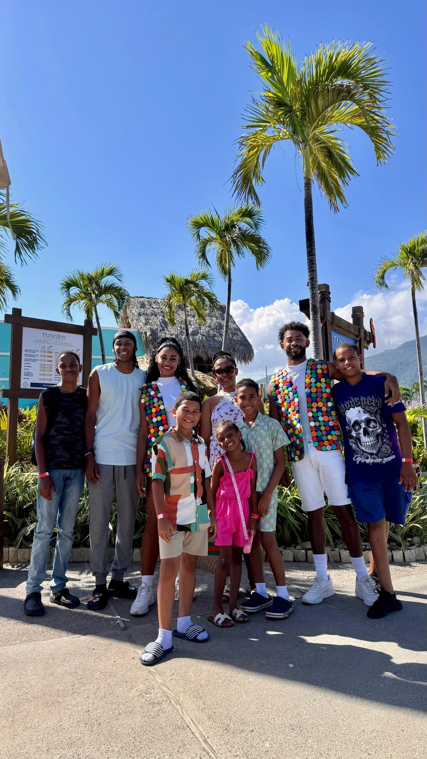 Cierre de la temporada 2025 de Sábados Dominicanos en Port Taino Bay con 4636 personas disfrutando del puerto