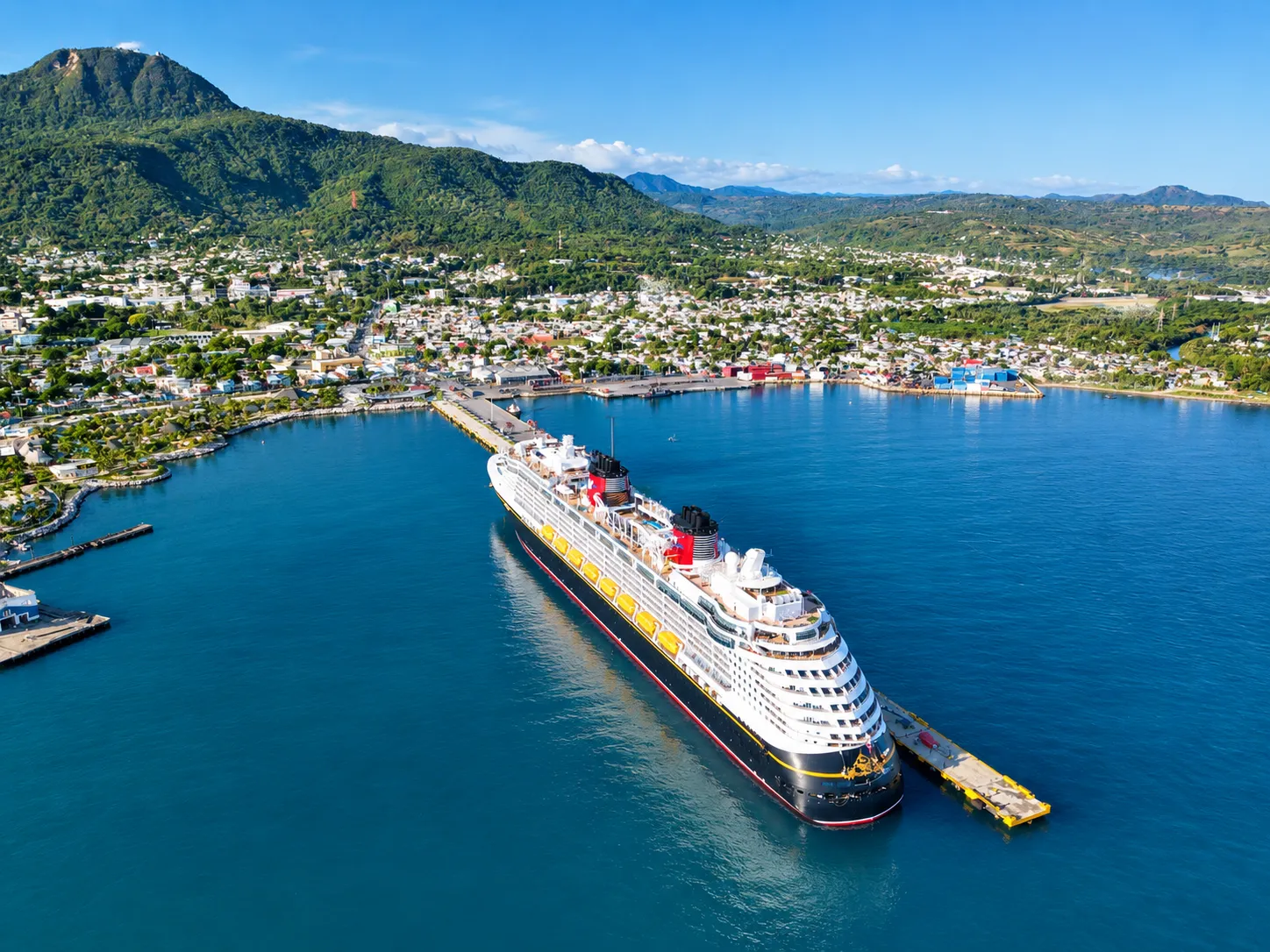 Disney Dream llega a Port&nbsp;Taino&nbsp;Bay